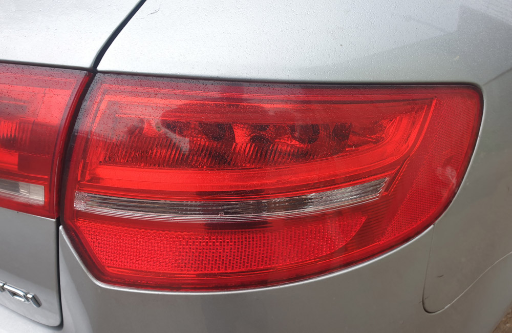 Audi brake store light